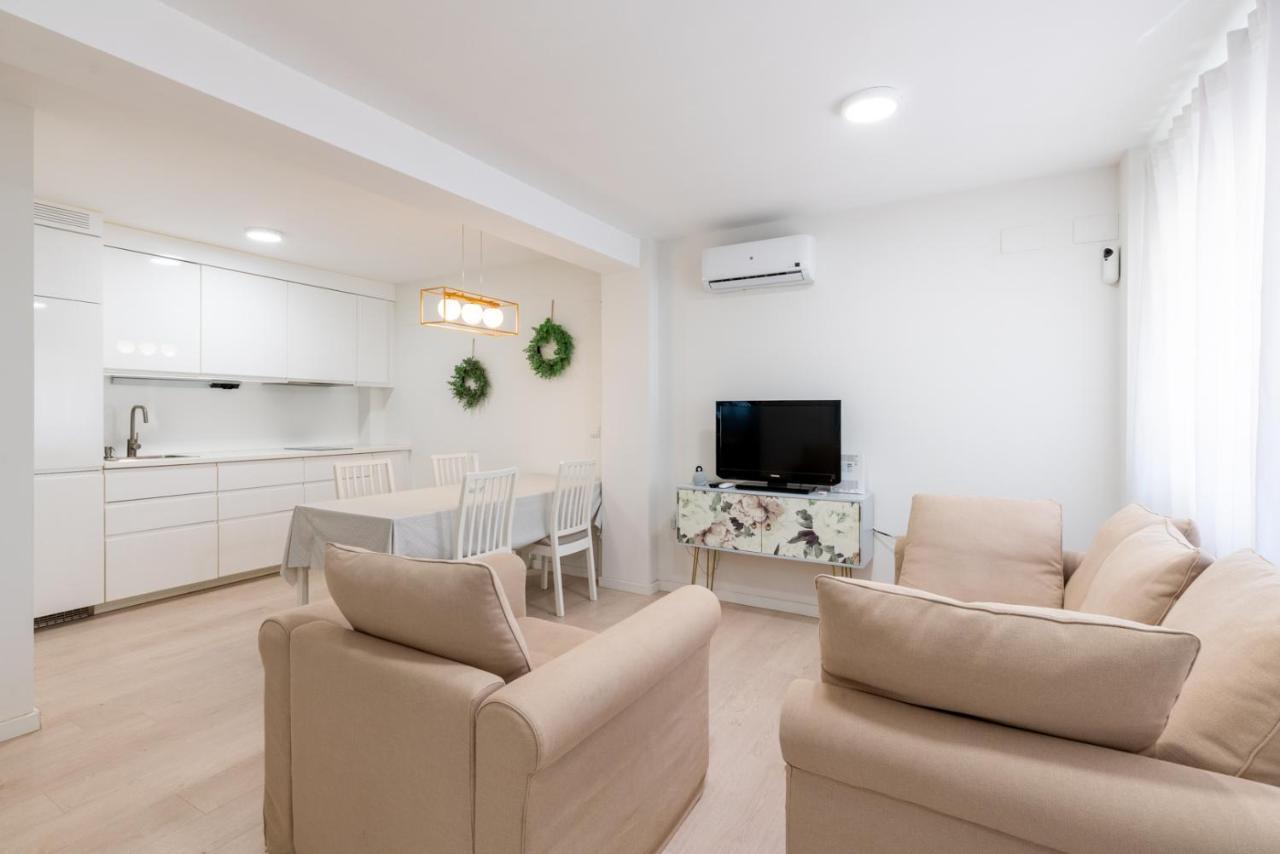 Whitey Aparment In Triana Apartment Seville Exterior photo